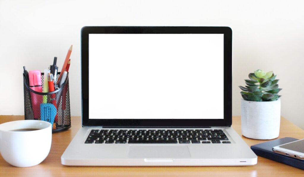 大学生のパソコン選びで覚えておきたい3つの言葉